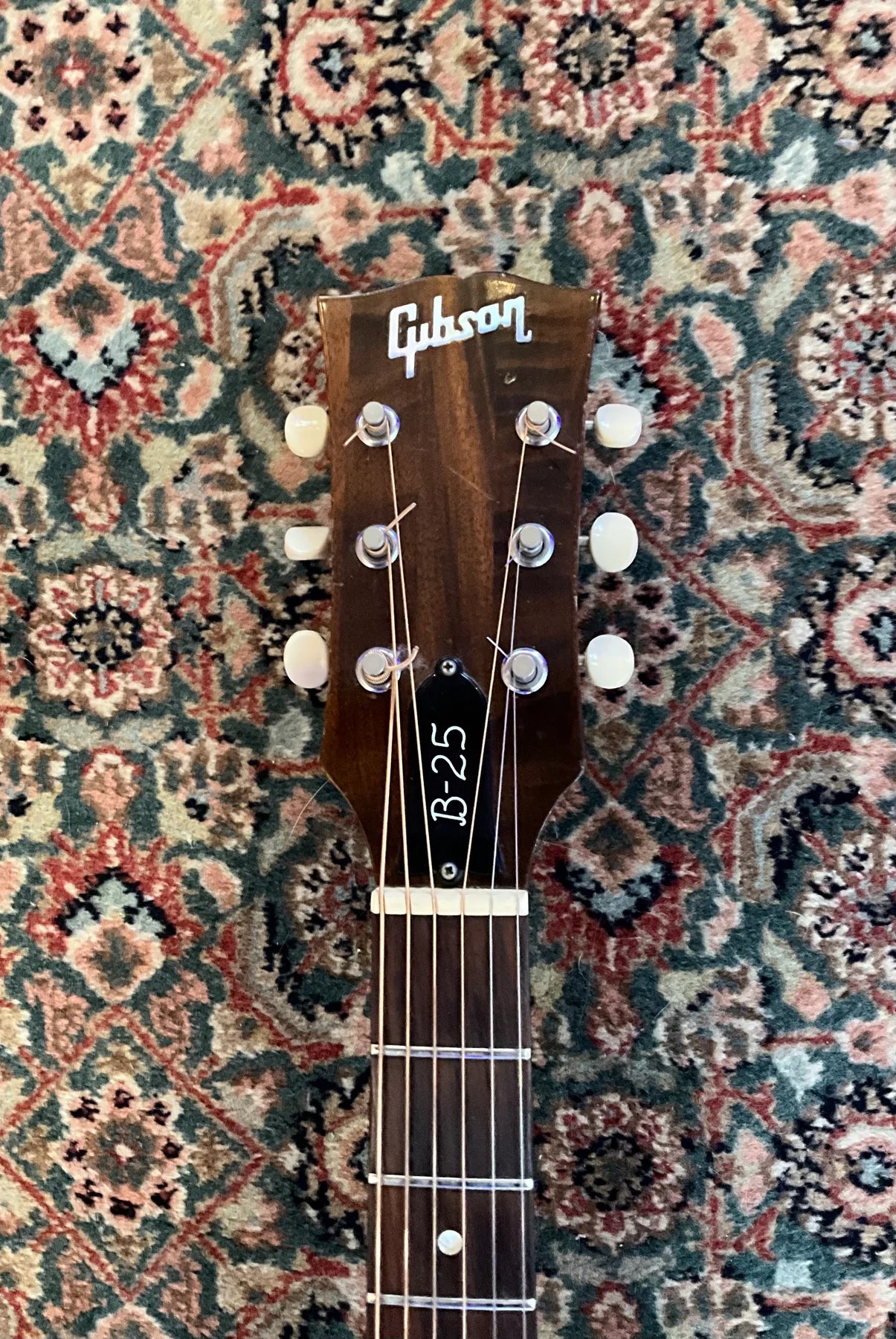 Gibson B-25 1969, Vintage- Good Condition Burst Finish