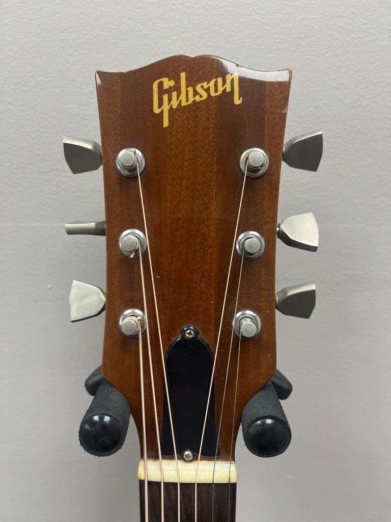 Gibson J-50 Deluxe 1972 - Natural
