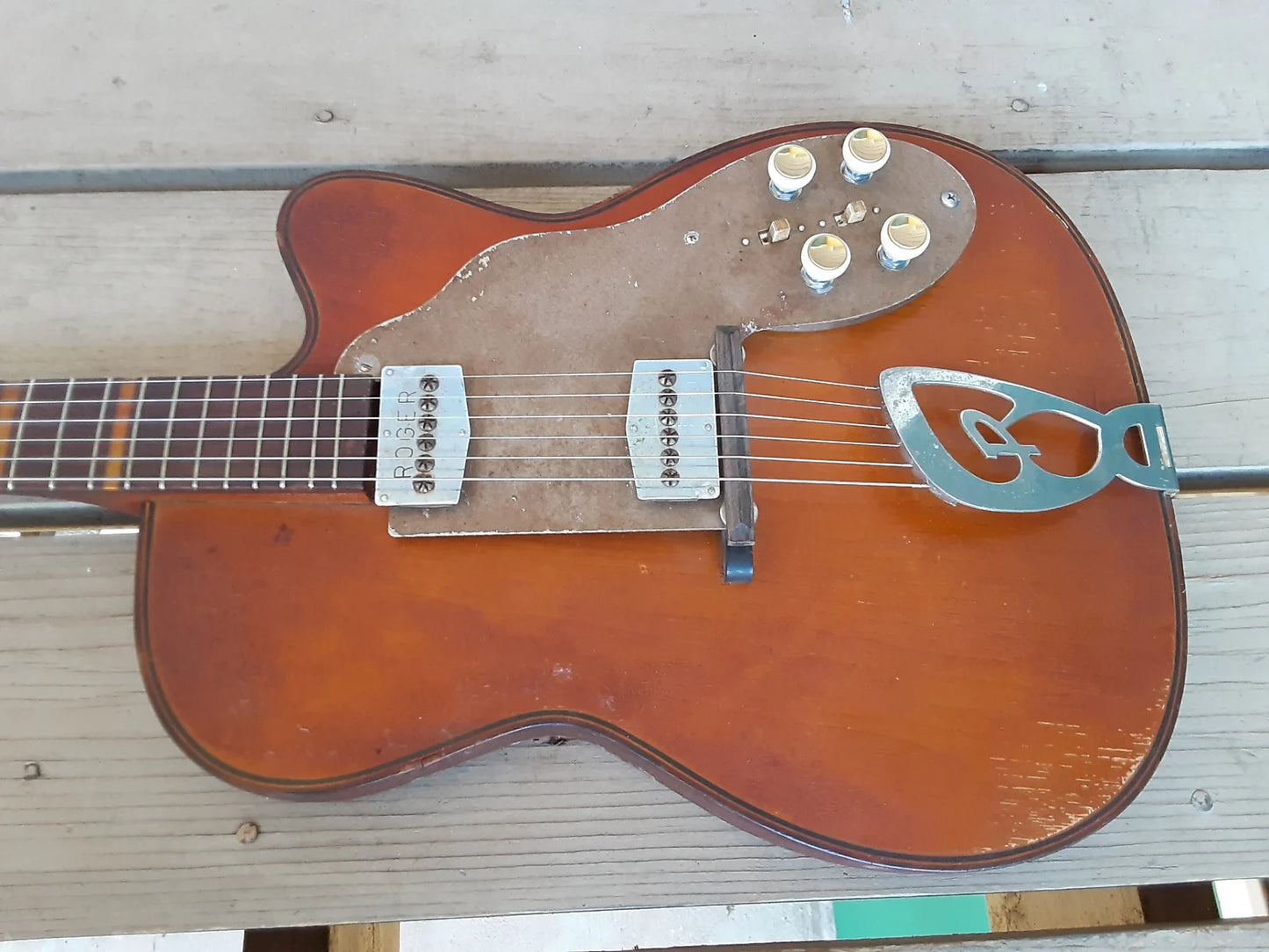 Roger Electric Electric Guitar Late 1950s - Rare German Built - Rickenbacker, Fender Ties - Fair Condition