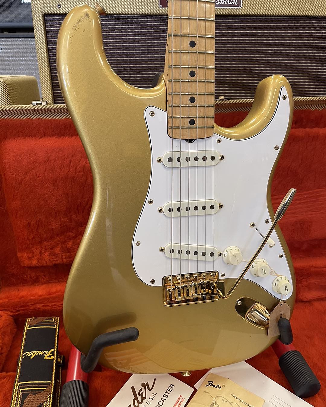 Fender "Dan Smith" Stratocaster with Maple Fretboard 1981 - Aztec Gold - Very Good Condition